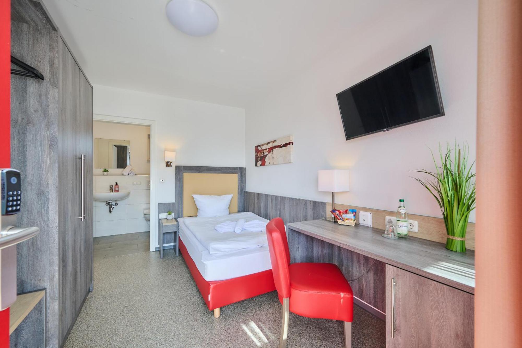 Sunny Hotel Regenstauf Exteriör bild